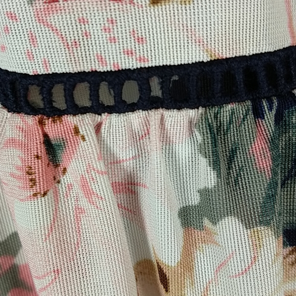 Siren Lily Tunic - Picture 6 of 6